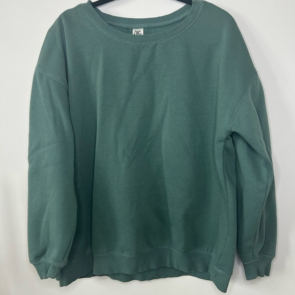 Women’s Green Sweater - Picture 1 of 1
